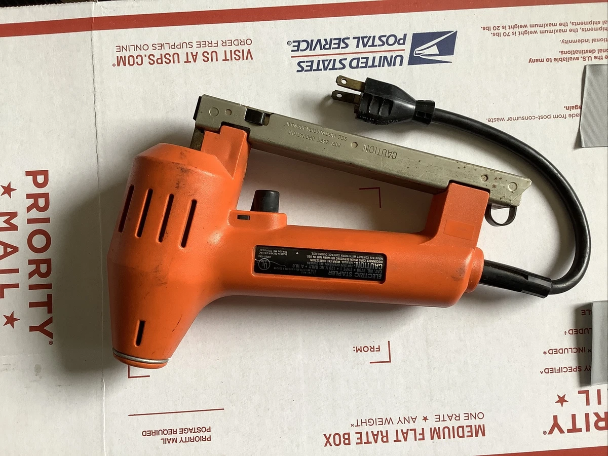 Black & Decker 9700 Electric Stapler Gun ~ Orange - Working