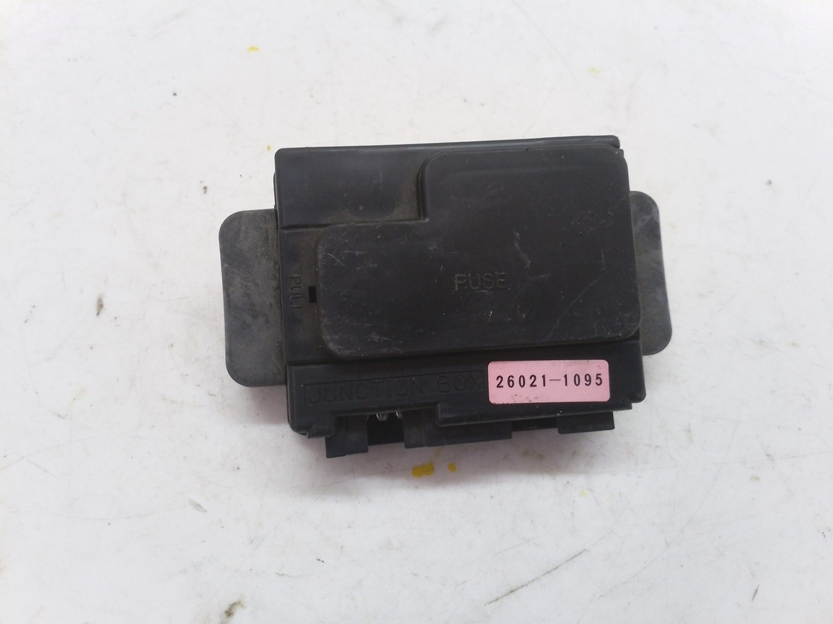 Kawasaki ZX7R 96 00 Fuse Box 260211095 | eBay