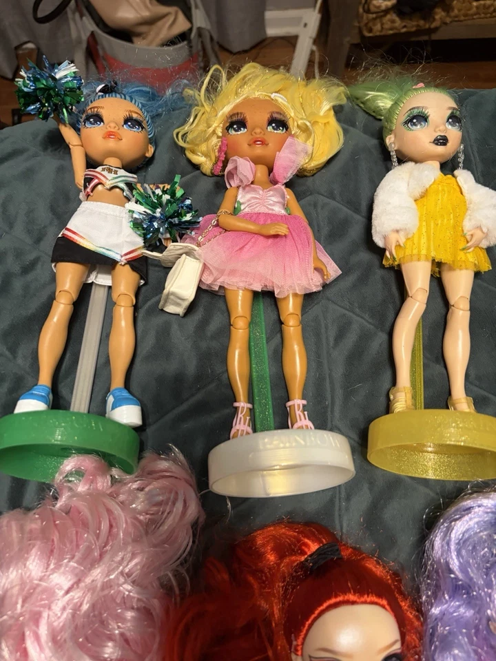 Gran lote de muñecas y accesorios Rainbow High Foto 4 de 4