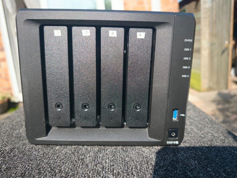 Synology DS918+ 4 Bay Desktop NAS Enclosure