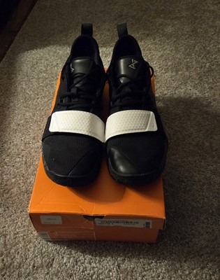 Nike Air Versitile 3 Black White Grey