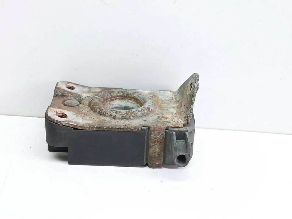BMW 5 E39 1997 Front Right Lock Lock Cylinder Bonnet UST125944 - image 3 of 4