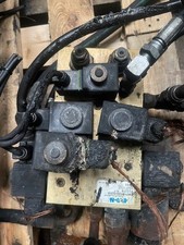 nifty lift hr17 etn main valve block