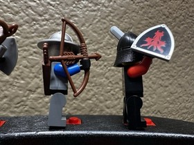 LEGO Castle King/Dragon Knight Minifigure Lot of 5 (70404 70806) A5