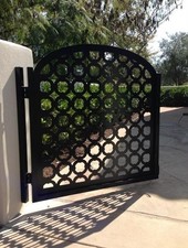 Privacy gate for side courtyard | Steel gate | Pedestrian iron gate