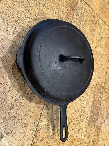 Griswold Cast Iron No.8 Self Basting 1098  Lid Skillet Cover Vintage Pan 8 H