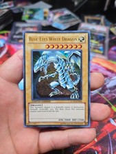 Blue-Eyes White Dragon - LC01-EN004 - Ultra Rare - Yugioh