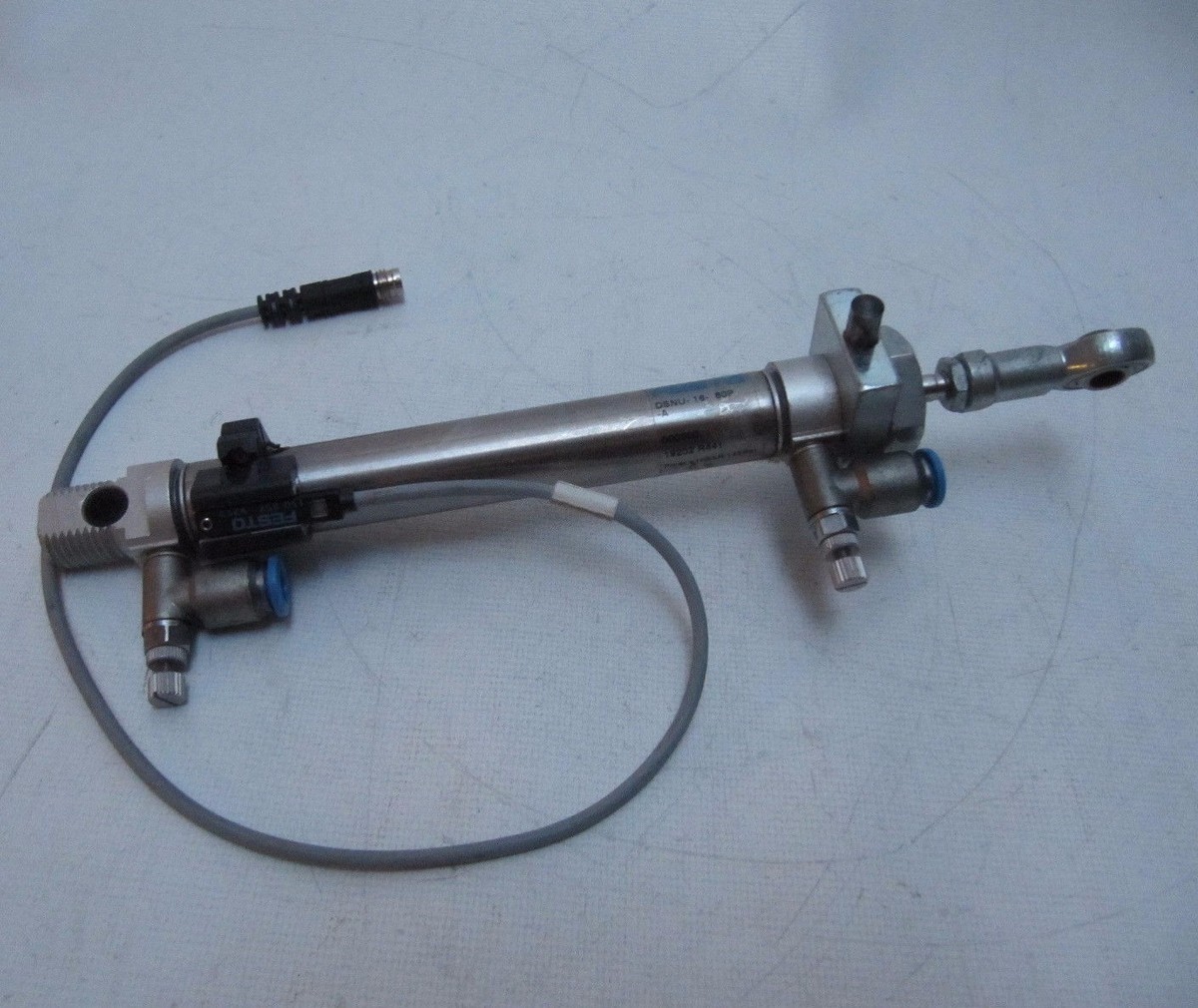 Festo Pneumatic Cylinder with Reed Switch DSNU-16-80P-A | eBay Festo Pneumatic Cylinder with Reed Switch DSNU-16-80P-A | eBay