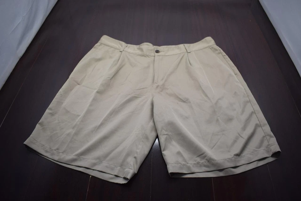 Pantalones Cortos de Golf Atléticos Plisados 41772 Para Hombre Adidas Golf ClimaLite Performance 38 Foto 2 de 4