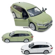 1:35 Skoda Superb IV Combi Wagon Modelo Coche de Juguete Metal Diecast Vehículo de Juguete Niños