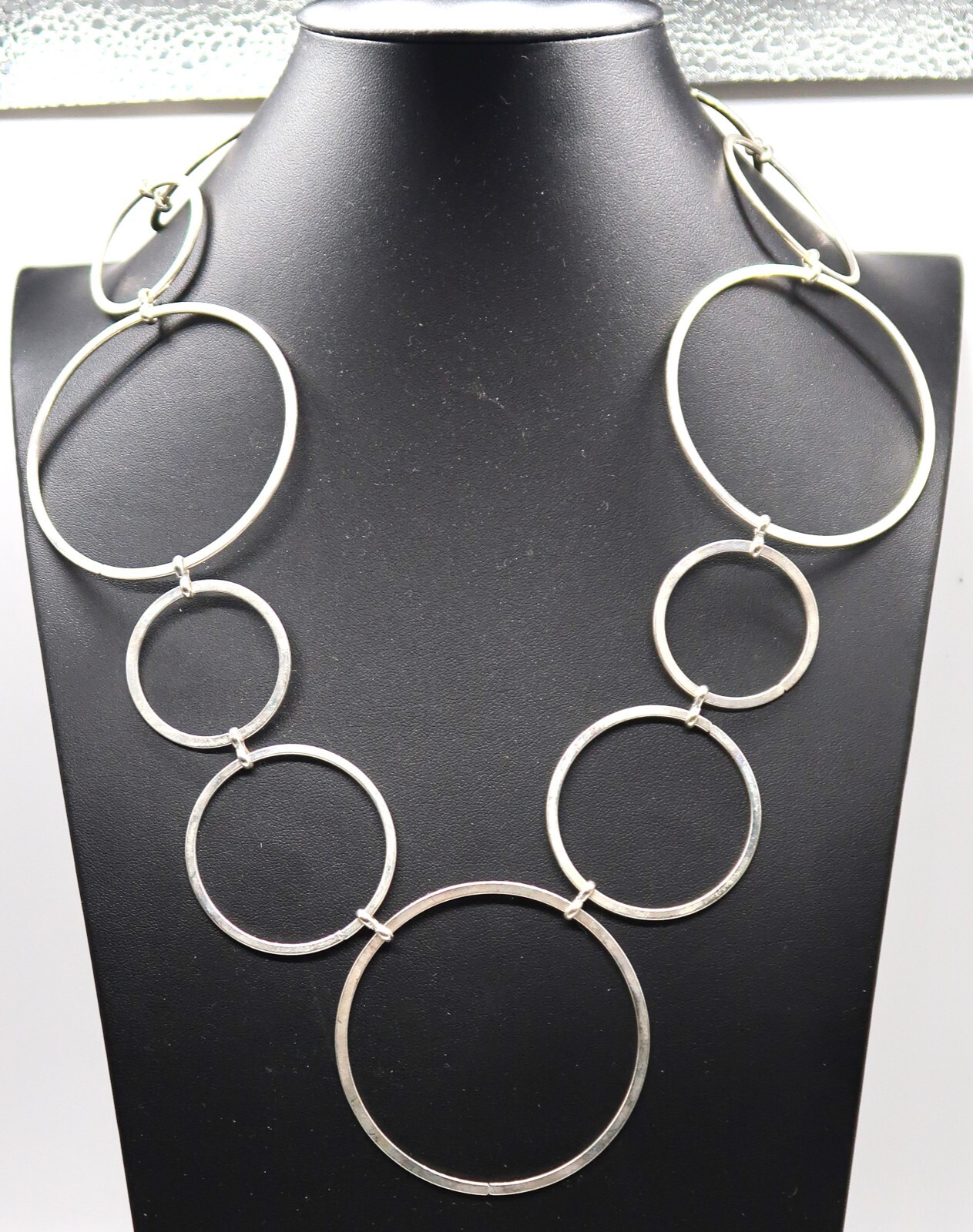 Vtg Circle Link Silver Tone Statement Necklace Co… - image 3