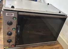 Ferrara Forni INF-108CV Commercial Convection Oven / Bakery Oven – 2850W – Used