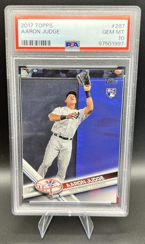 Aaron Judge 2017 Topps Rookie PSA 10 Catching #287