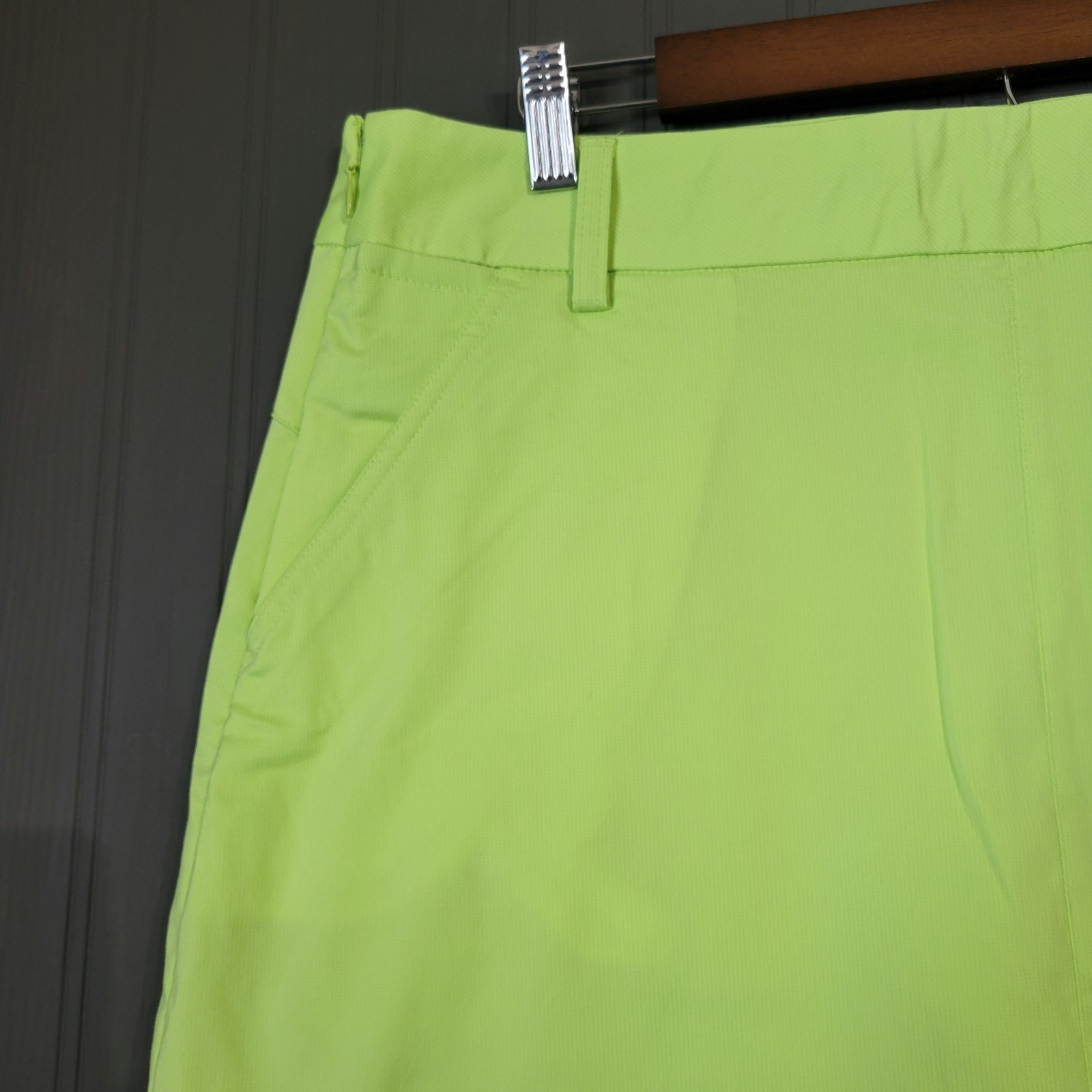 Puma Performance Golf Skirt Built In Shorts Side Zip Neon Green Women's Size 12 thumbnail 3