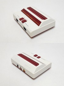 Cyber Gadget FAMULATOR Famicom Compatible Console Tested Working