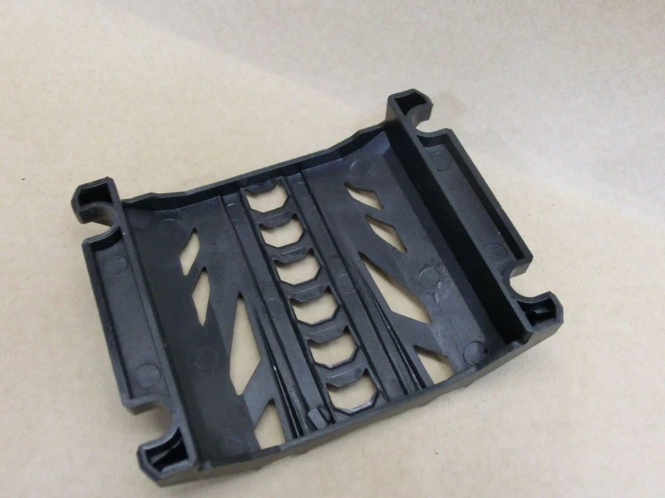 Ersatzteil Akkuhalter Abdeckung RC Car Monster Truck 1:12 Challenger Turbo Antix - Bild 3 von 3