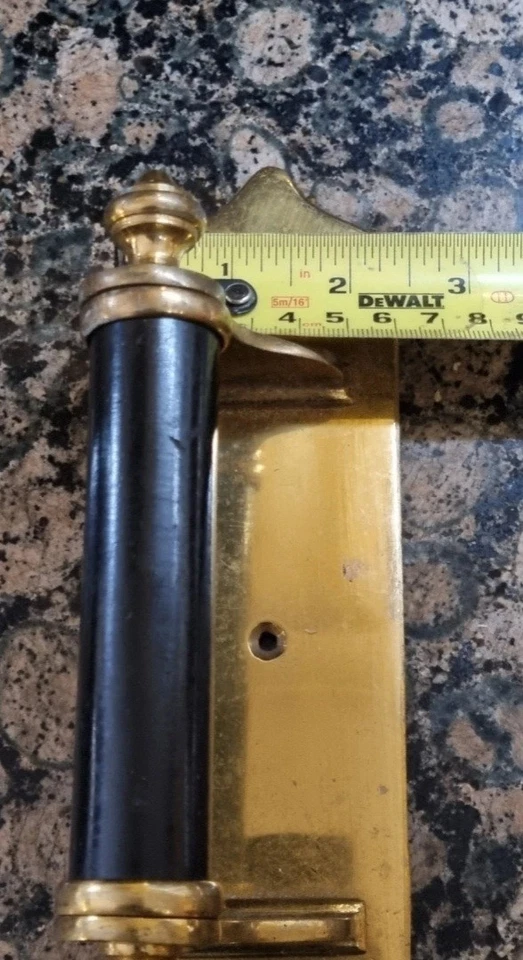 Elevador de tirador de ventana de marco de latón antiguo tirador de manija de maletero antiguo Foto 4 de 4