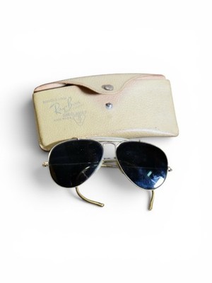 Vintage Bausch & Lomb (B&L) Ray-Ban Outdoorsman Avaitor Sunglasses w/ Case