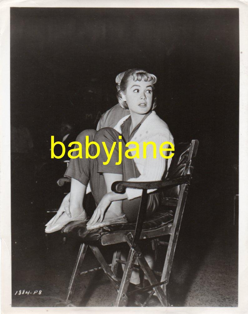SANDRA DEE VINTAGE 8X10 PHOTO 1959 CANDID ON SET OF IMITATION OF