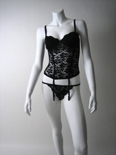 New RED SEDUCTION size S or M Black Lace Boned Corset 731010