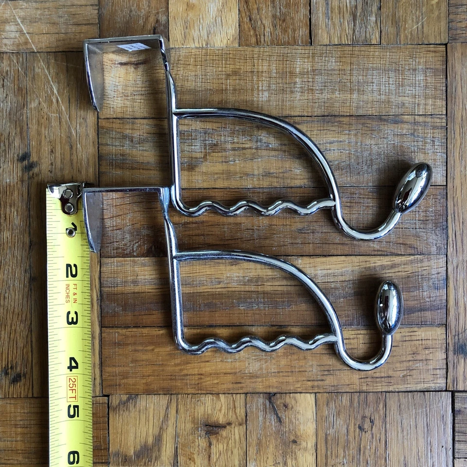 Gancho para ropa sobre la puerta 8”x 4” metal paquete de 2 cromo plata Foto 3 de 4