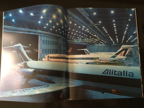 ALITALIA AIRLINES 40 YEARS HISTORY BOOK B747 DC8 DC7 CARAVELLE DC7 STEWARDESS - Picture 12 of 12