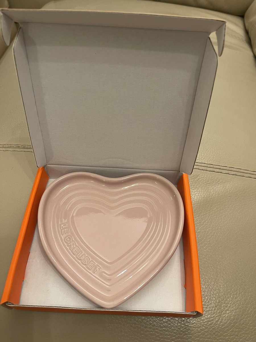 Le Creuset Heart shaped spoon rest -Chiffon Pink (NEW) | eBay