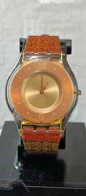 SWATCH Skin Sweet Sarong SFK187 Vintage Women's Watch Thin 4 mm Plastic 33 mm
