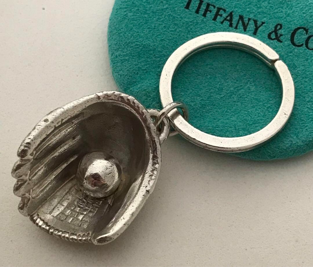 TIFFANY&CO ティファニーSV925 アメフトキーホルダー Tiffany & Co. Baseball Glove & Ball Silver 925 Bag Charm Key Ring