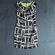 Sandra Darren Dress Womens Size 6 Black Graphic Sleeveless Bodycon Satiny Work