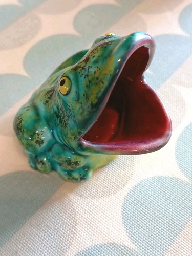 Vintage Italian Pottery Frog signed to base - Picture 2 of 7