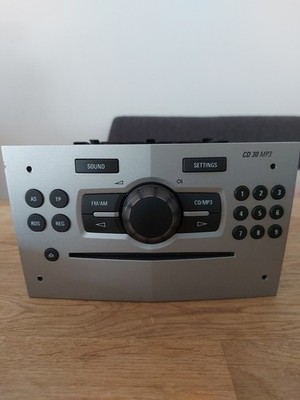 Opel Corsa D Radio CD30 MP3  13254191   ''entheiratet''