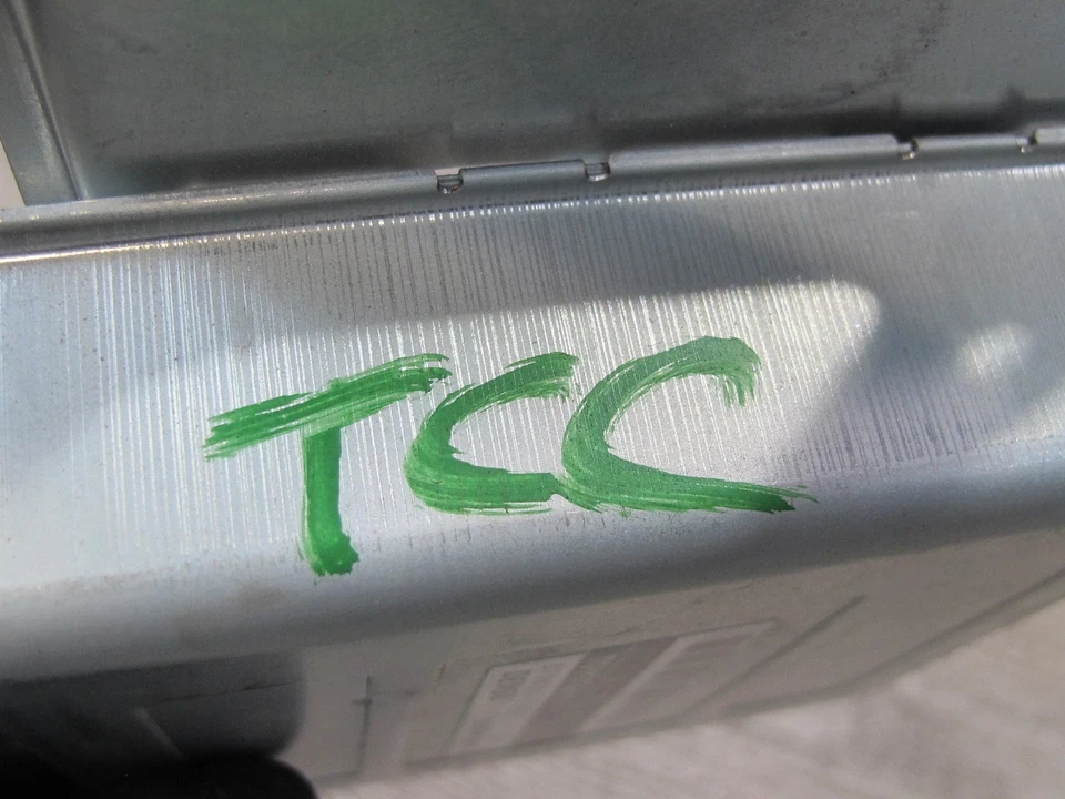 1997 TOYOTA CELSIOR LEXUS LS400 UCF20 CHASSIS ABS CONTROL MODULE UNIT NO TRC OEM - Image 2 of 4