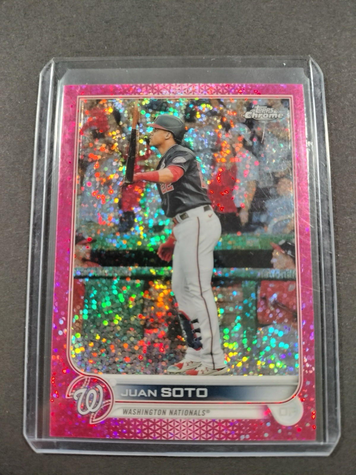 2022 Topps Chrome - Juan Soto #129 Magenta Speckle Refractor /350