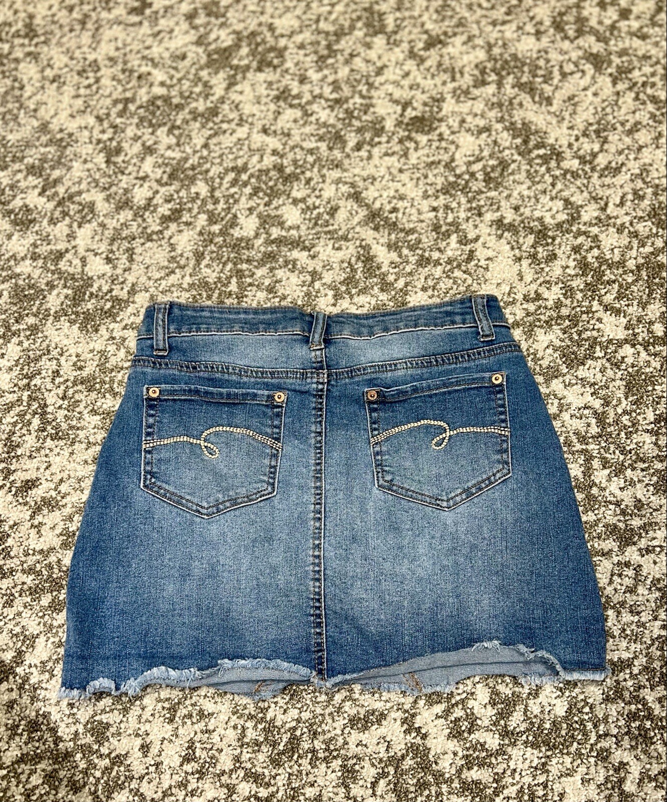 Picture 3 of 12