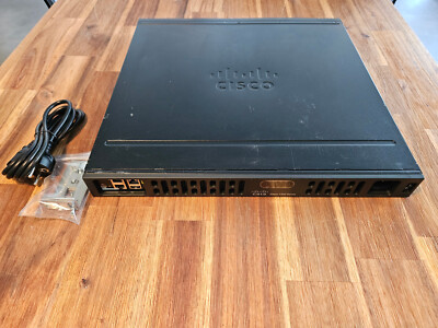Cisco ISR 4331 ISR4331/K9 Cisco 4000 Router, 100Mbps-300Mbps system throughput