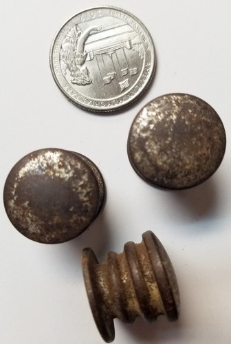 3 Antique Steel Ribbed Knobs 5/8" x 5/8" - Picture 2 of 3