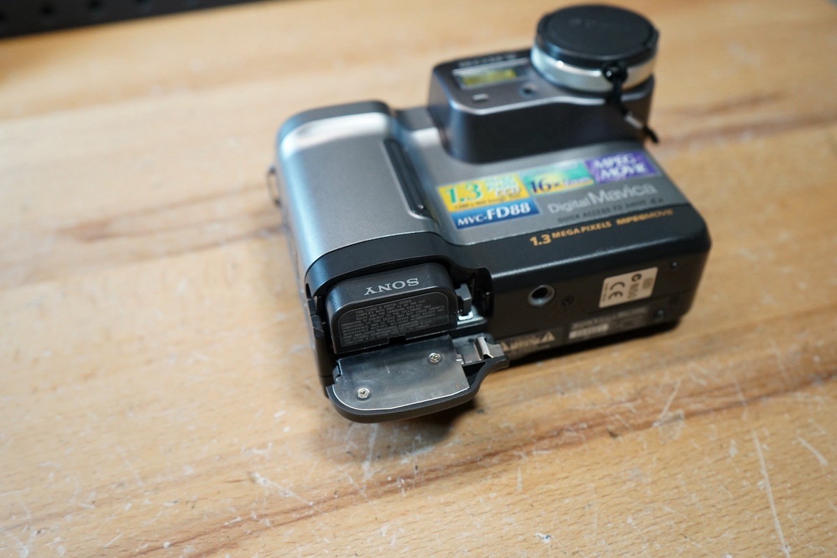 デジタルカメラ MVC-5000K No.50772 #230635 デジタルカメラ MVC-5000K