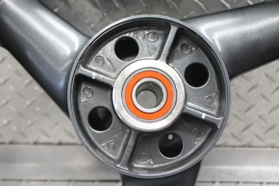 Llanta trasera Kawasaki Ninja ZX9R ZX900F 2003 J17XMT6,00  Foto 2 de 4