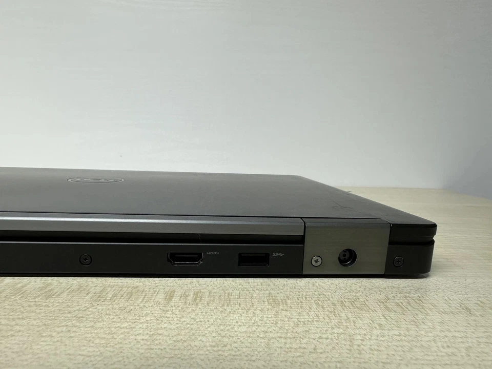 Dell Latitude E5570 · i7-6820 · 8GB · 256GB, photo 2 of 5