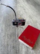 altes Kamera Feuerzeug mit Stativ Table Flash lighter ovp !