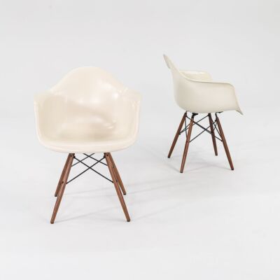 2016 Herman Miller Eames DFAW Fiberglass Arm Chairs Parchment & Walnut 2x Avail