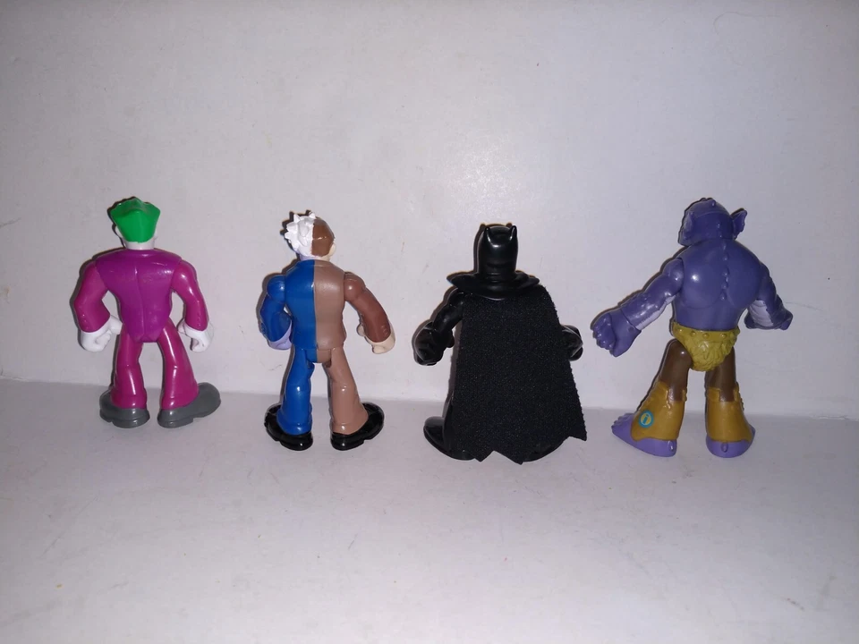 Lote de 4 figuras Imaginex MARVEL Super Hero Squad Batman Joker dos caras y Foto 4 de 4
