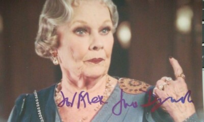Foto aus Mord im Orient Express signiert von Judi Dench