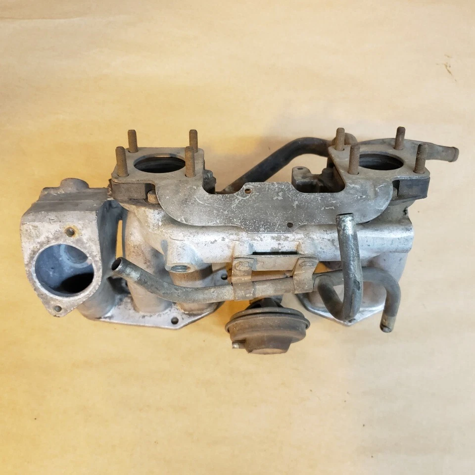 Оригинальный впускной коллектор Triumph TR7 1975-76 RKC0396 V3312 от оригинального производителя - Изображение 2 из 4