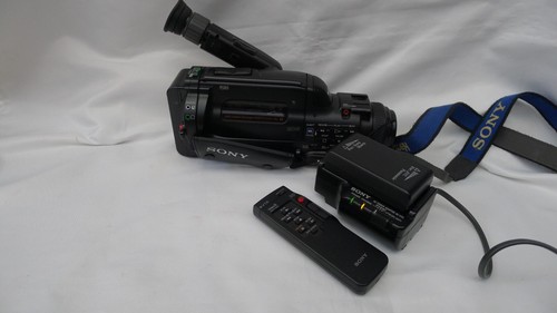 Sony CCD FX500E Camcorder Handycam Video 8 Camera Recorder Spares or Repair - Picture 7 of 15
