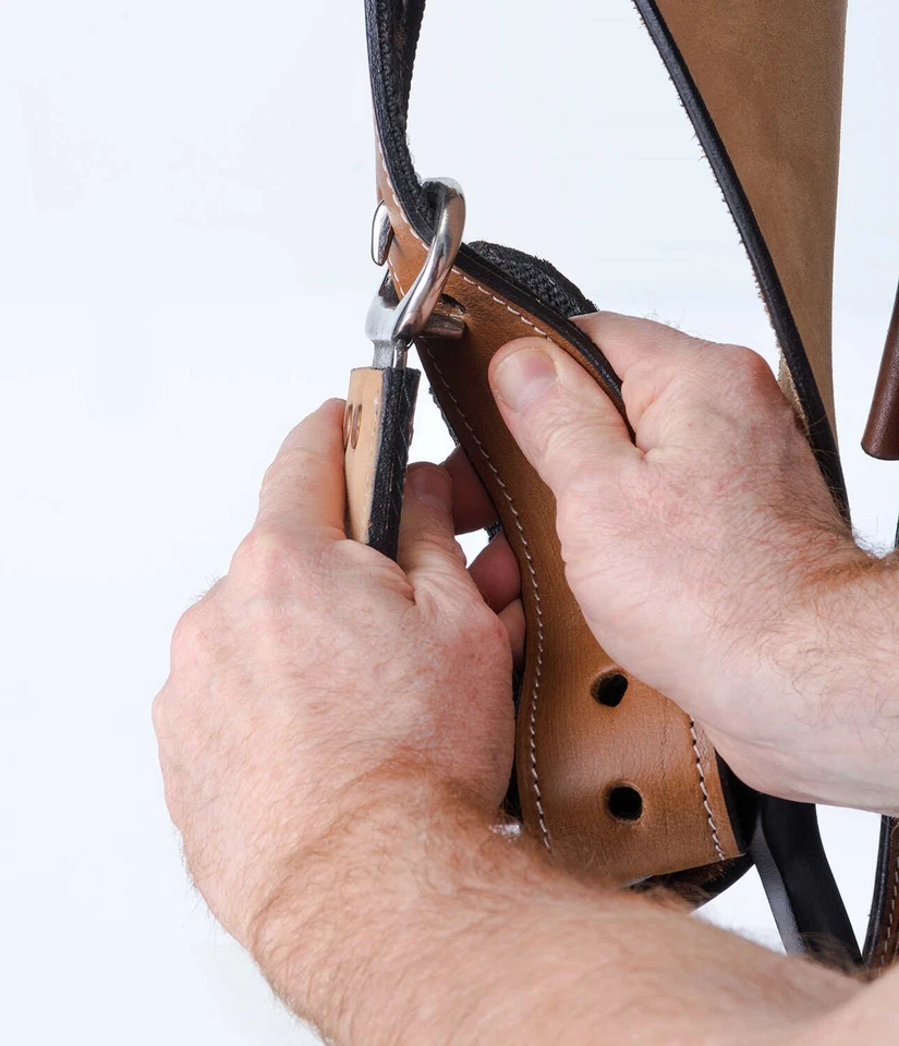 Guardabarros de repuesto sintéticos Western Saddle - tamaño juvenil - 18" - negro - Imagen 2 de 4