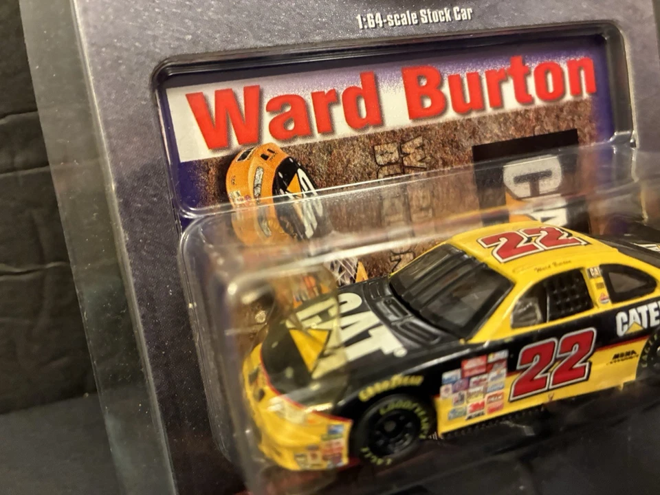 Action Mac Tools Collector Club Number 22 Ward Burton Car 1:64 - Image 4 of 4