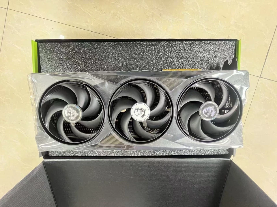 MSI RTX 5090 GAMING TRIO GPU No Core & VRAM For parts (ship From HongKong) - Image 2 of 4