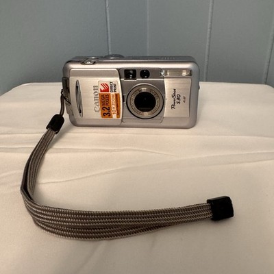 Canon PowerShot S30 3.2MP Digital Camera 3x Optical Zoom Silver UNTESTED